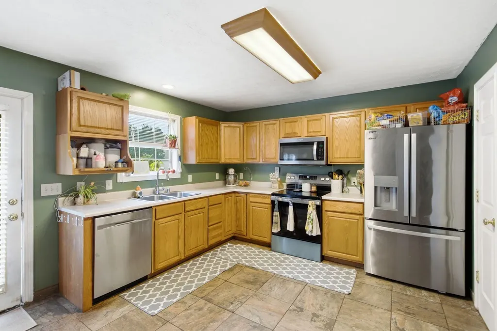 100 Tim Tam Trail Georgetown KY 40324