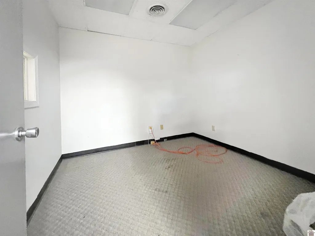 623 S 4th Street Murray KY 42071