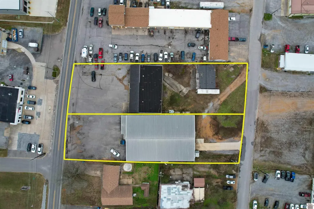 623 S 4th Street Murray KY 42071