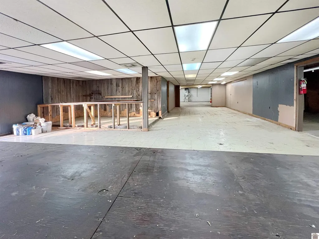 623 S 4th Street Murray KY 42071