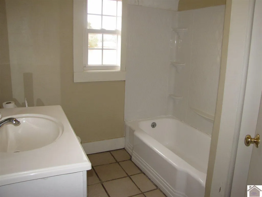 522 U.s. 68 Benton KY 42025