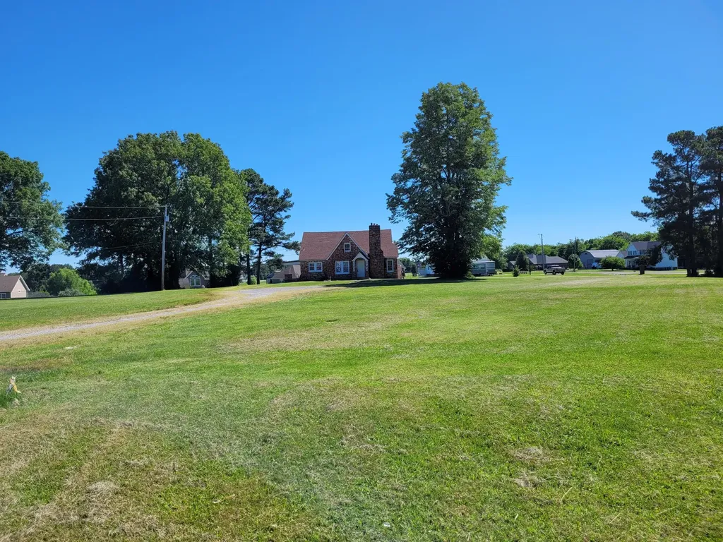 522 U.s. 68 Benton KY 42025