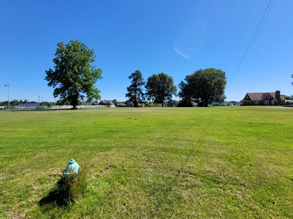 522 U.s. 68 Benton KY 42025