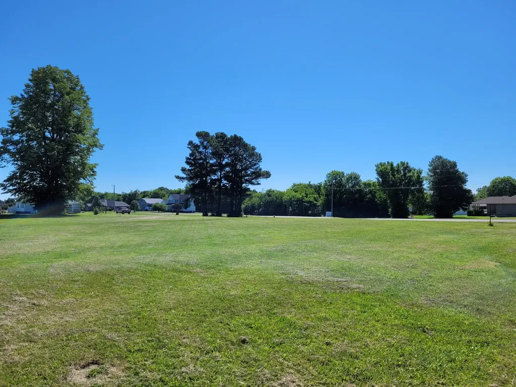 522 U.s. 68 Benton KY 42025