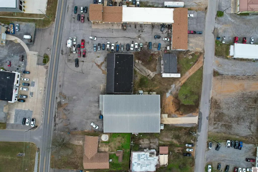 623 S 4th Street Murray KY 42071