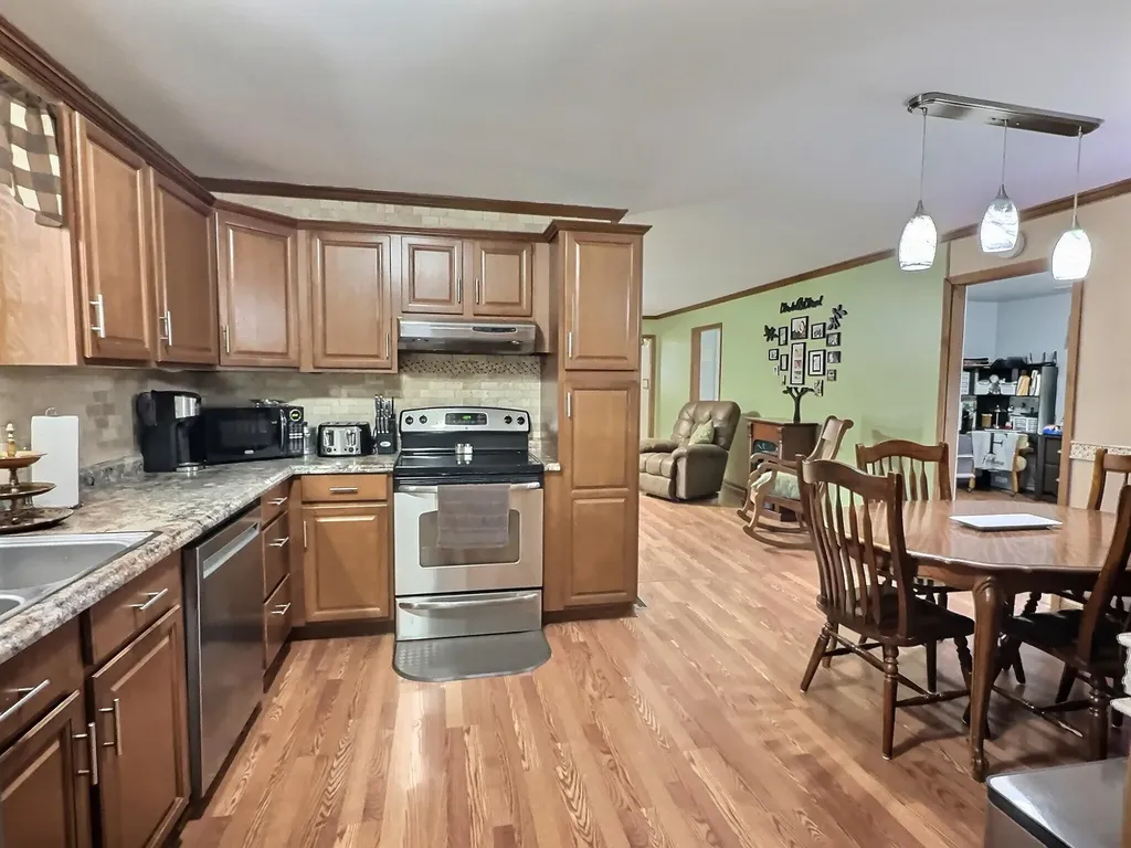 1502 Canterbury Drive Murray KY 42071