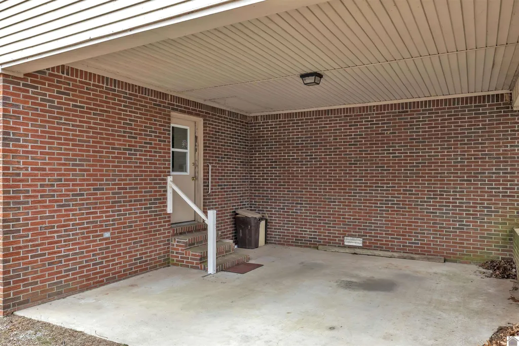 9063 Ky-94 Murray KY 42071