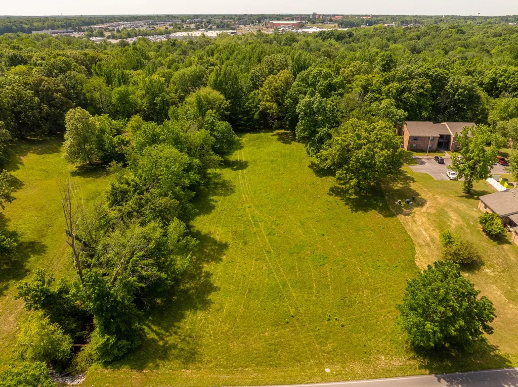 Lot 94& 95 Diuguid Drive Murray KY 42071