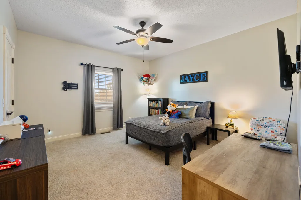 864 Pleasant Grove Road Hazel KY 42049