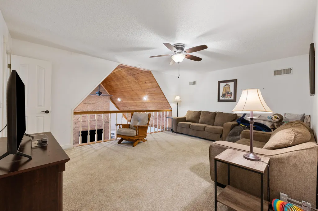 864 Pleasant Grove Road Hazel KY 42049