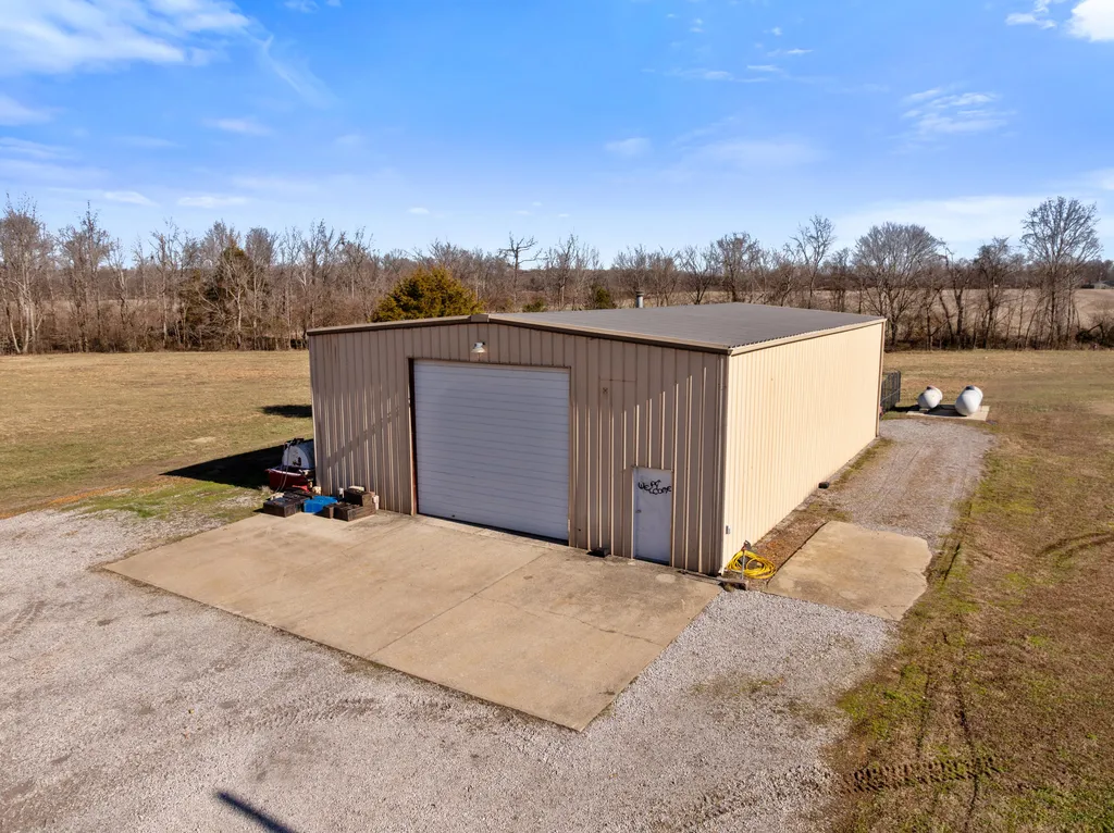 864 Pleasant Grove Road Hazel KY 42049