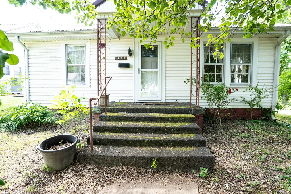 300 Dawson Road Princeton KY 42445