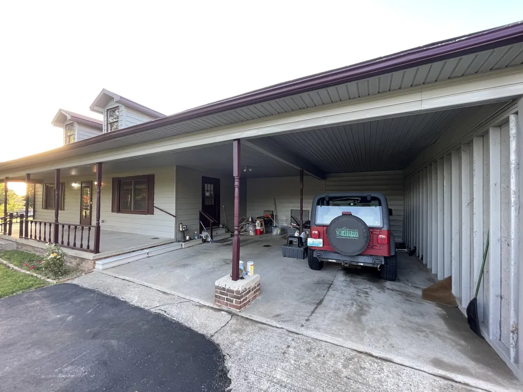 114 State Route 58 E Clinton KY 42031