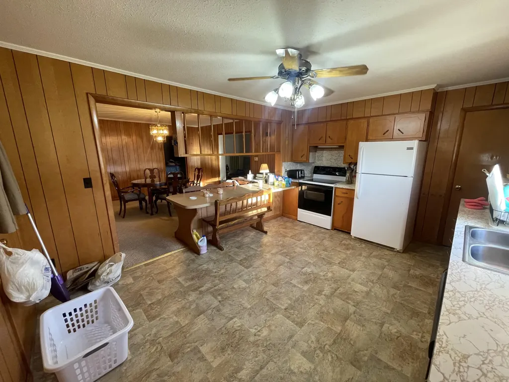 114 State Route 58 E Clinton KY 42031