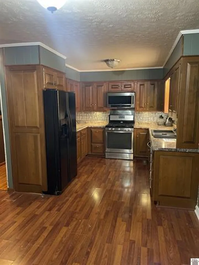 303 Crume Street Clinton KY 42031