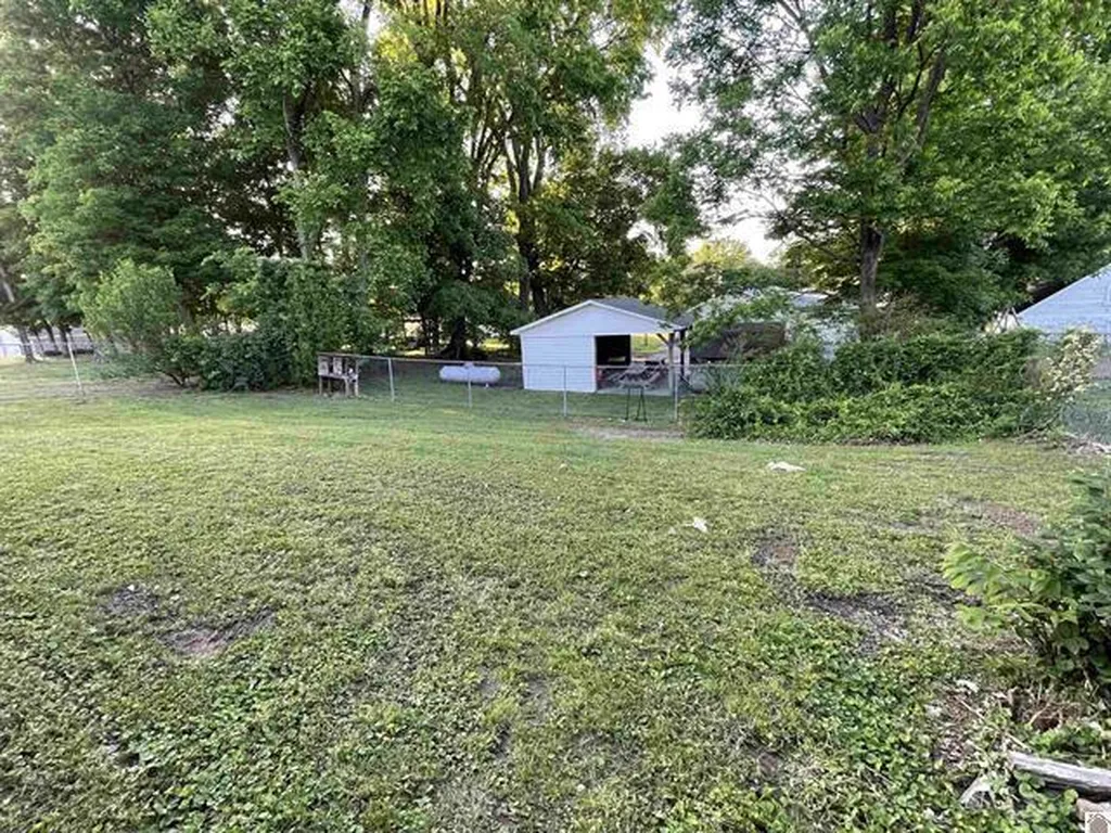 303 Crume Street Clinton KY 42031