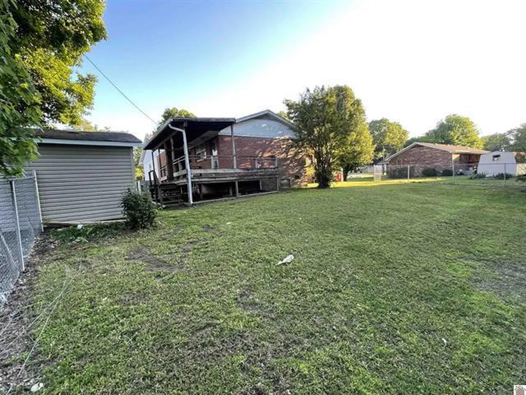 303 Crume Street Clinton KY 42031