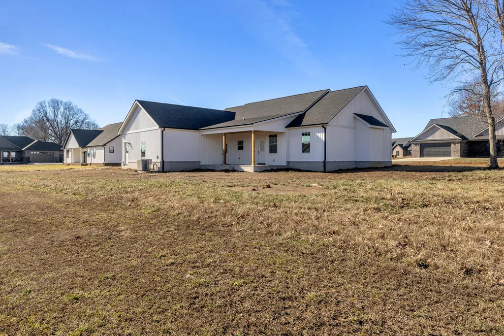 40 Ellie Ct Court Mayfield KY 42066