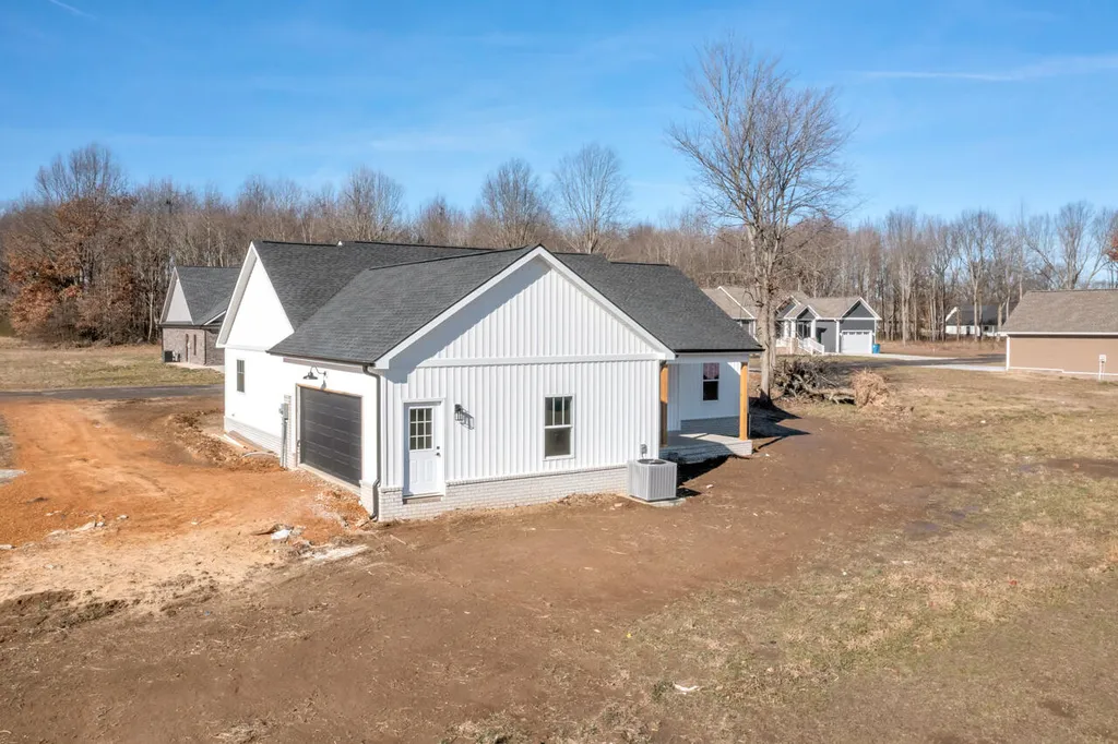 40 Ellie Ct Court Mayfield KY 42066