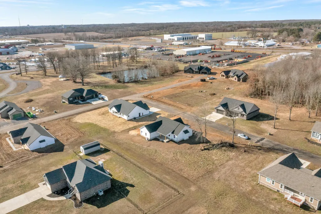 40 Ellie Ct Court Mayfield KY 42066