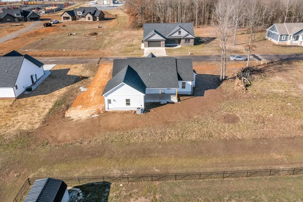 40 Ellie Ct Court Mayfield KY 42066