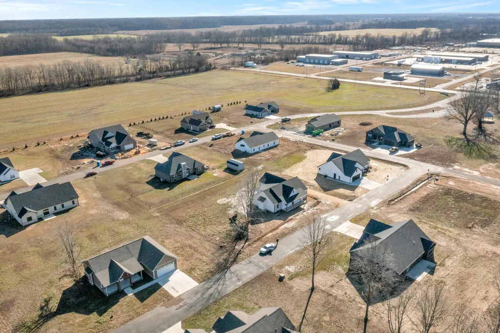 40 Ellie Ct Court Mayfield KY 42066