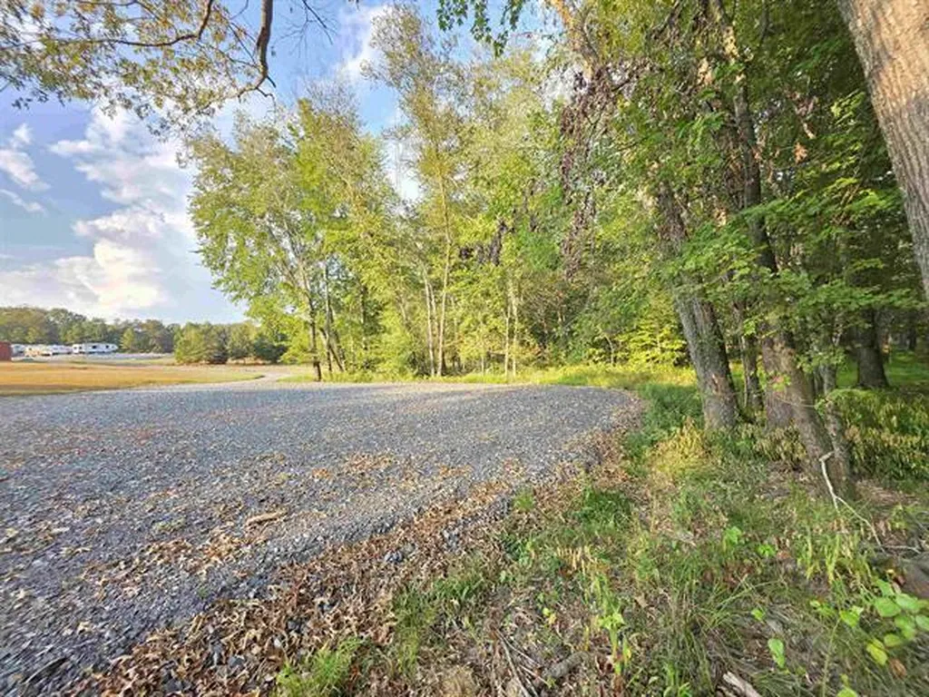 80 Oak Tree Lane Benton KY 42025