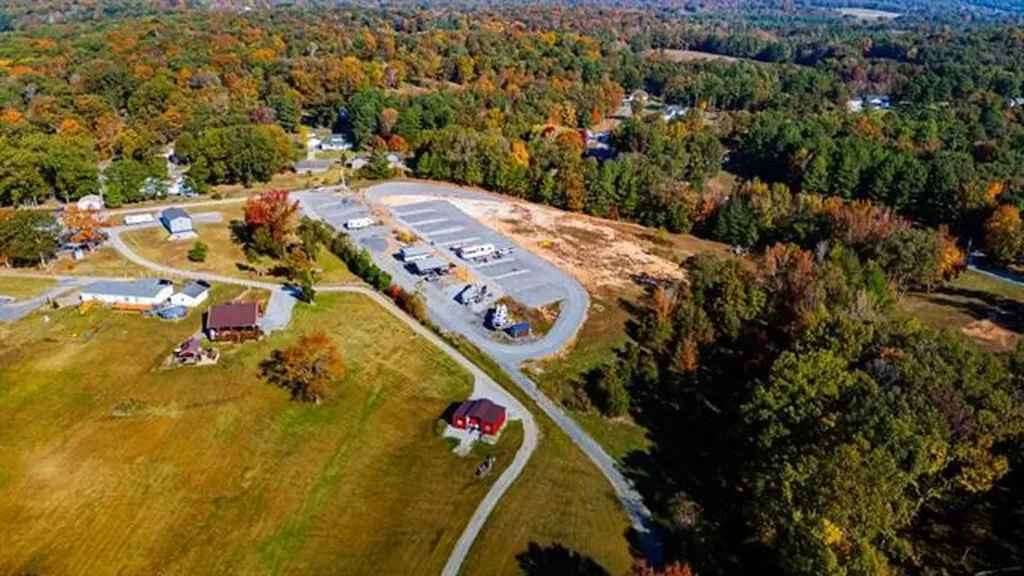80 Oak Tree Lane Benton KY 42025