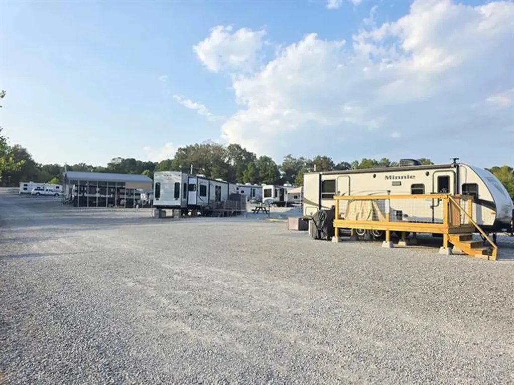 80 Oak Tree Lane Benton KY 42025