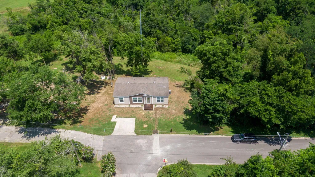 310 Kaye Street Berea KY 40403