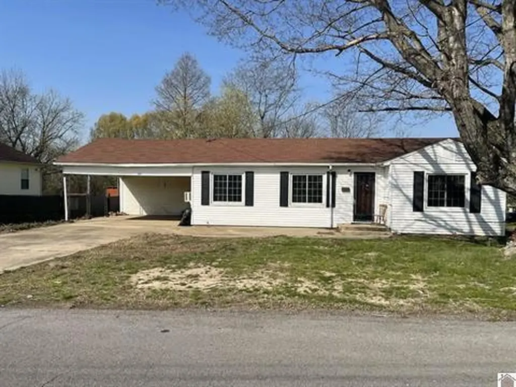 125 Barclay Street Clinton KY 42031