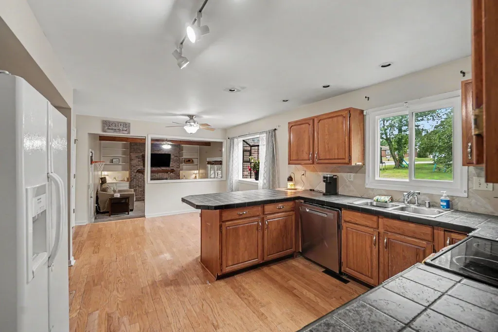 411 Skylark Drive Winchester KY 40391