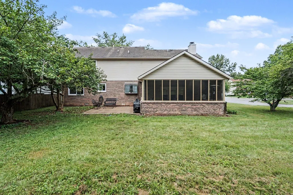 411 Skylark Drive Winchester KY 40391