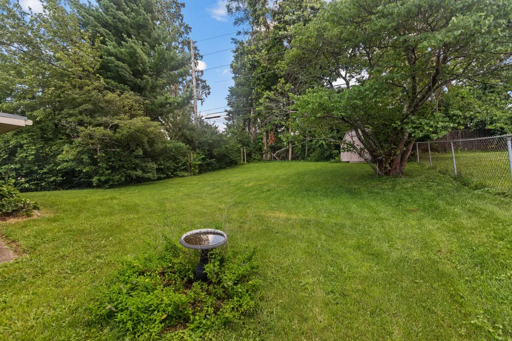3336 Featherston Drive Lexington KY 40515