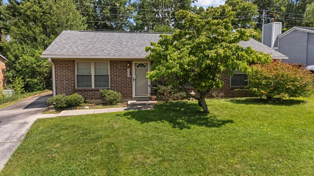 3336 Featherston Drive Lexington KY 40515