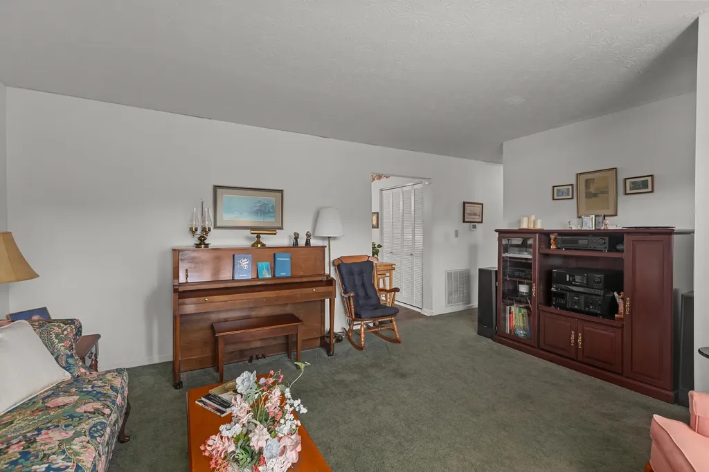 3336 Featherston Drive Lexington KY 40515