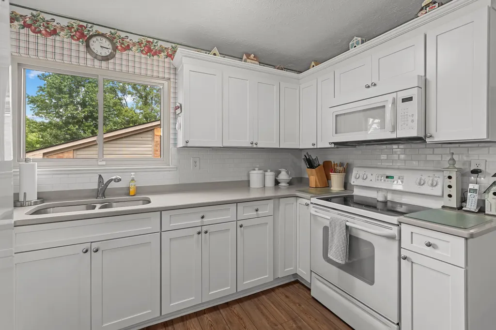 3336 Featherston Drive Lexington KY 40515