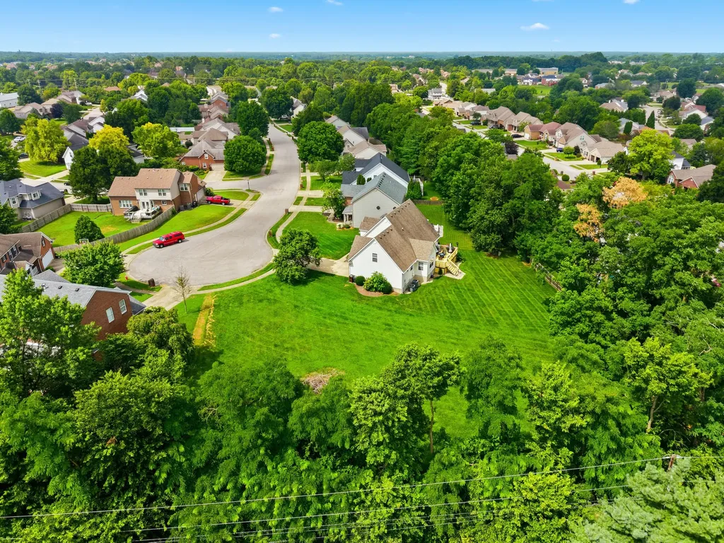 235 Locust Grove Way Versailles KY 40383