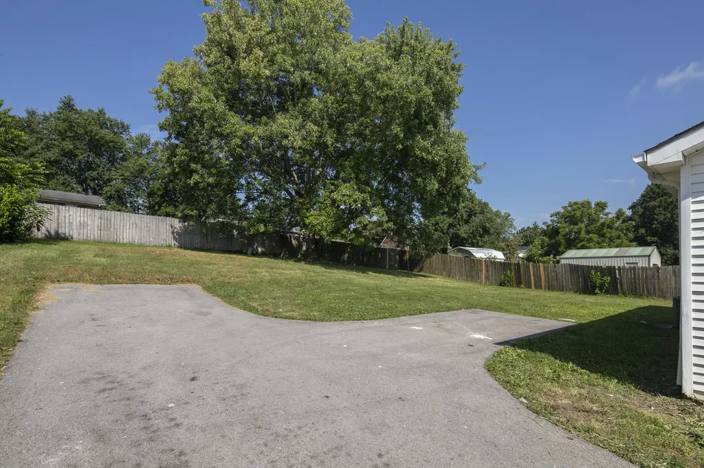 131 Spring Valley Road Stanford KY 40484