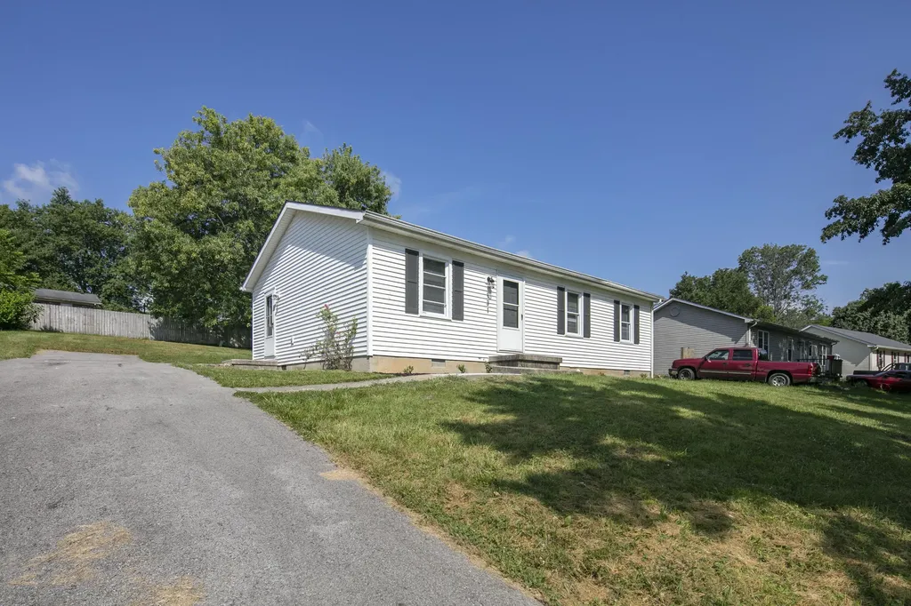131 Spring Valley Road Stanford KY 40484