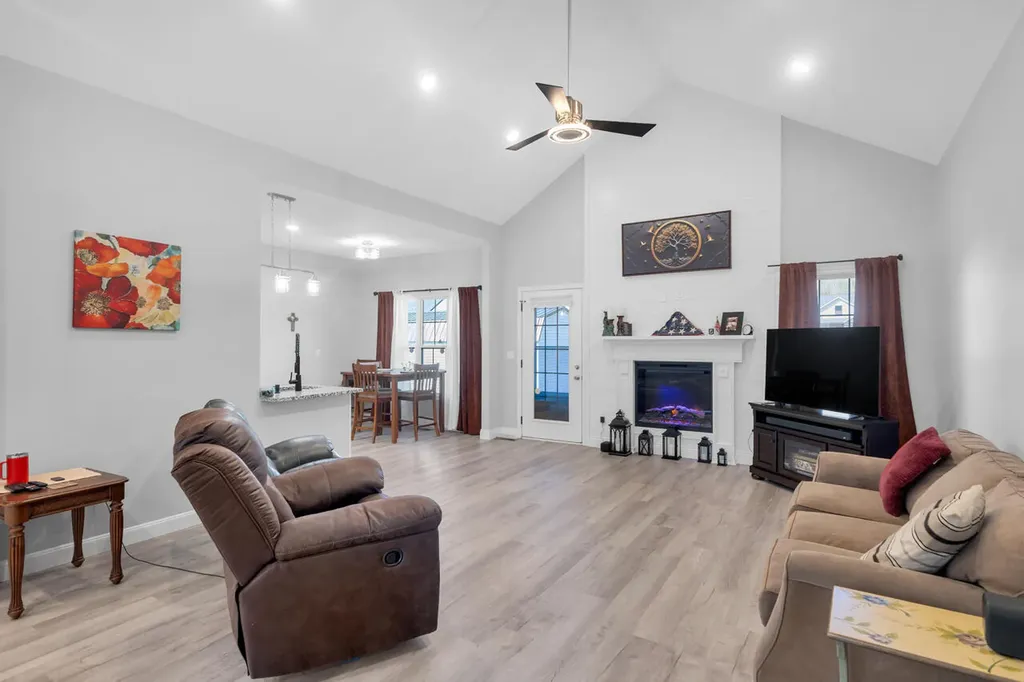175 Ayly Estates Drive Mayfield KY 42066