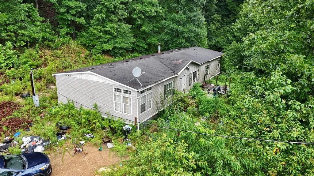 50 Luke Street Flatwoods KY 41139