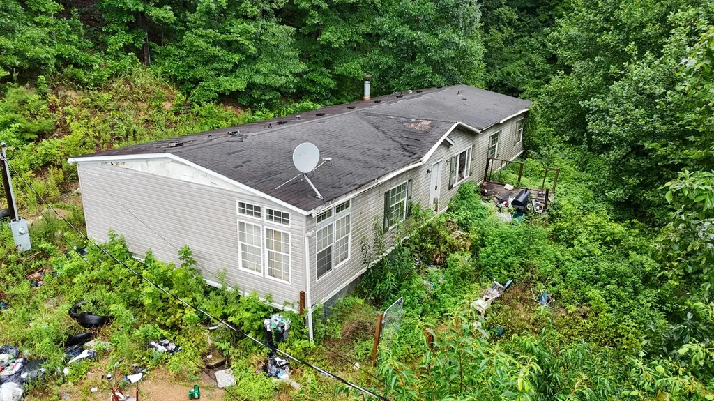 50 Luke Street Flatwoods KY 41139