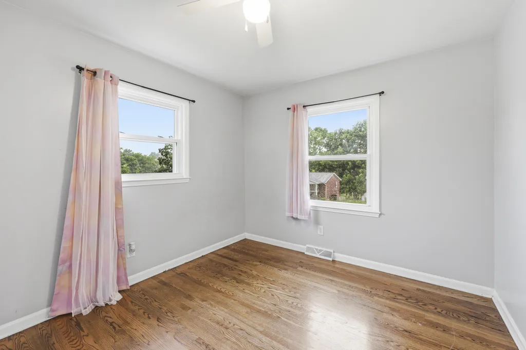 128 Cherokee Drive Winchester KY 40391