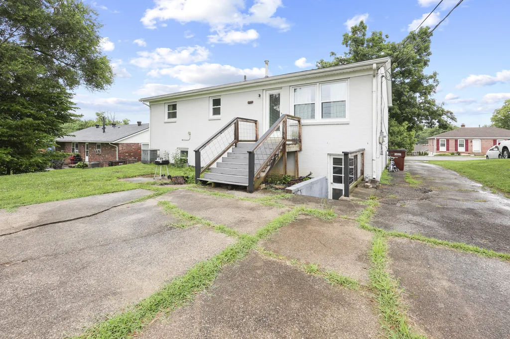 128 Cherokee Drive Winchester KY 40391