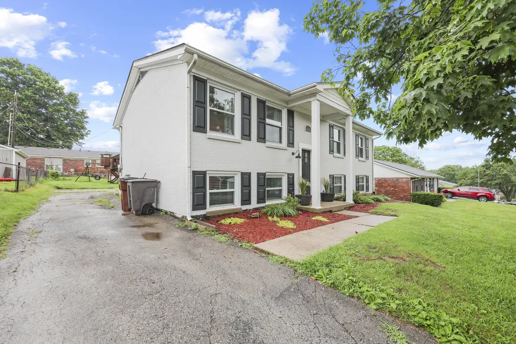 128 Cherokee Drive Winchester KY 40391