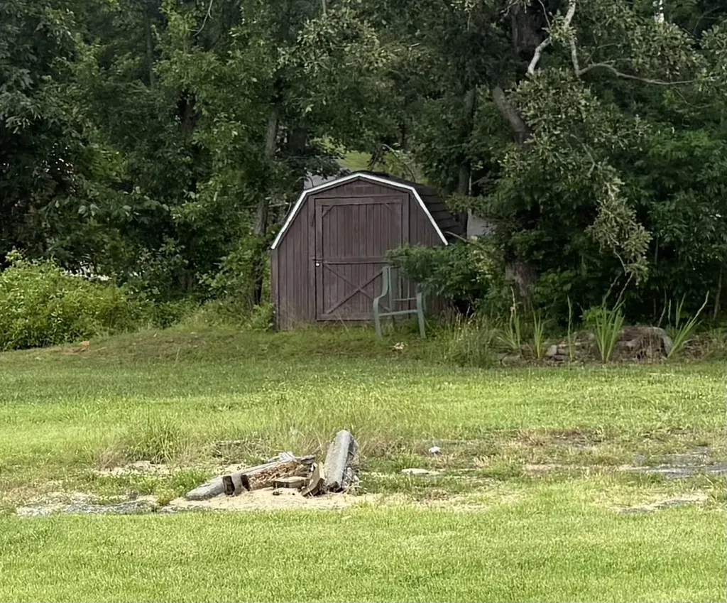 102 Autumn Lane Gilbertsville KY 42044