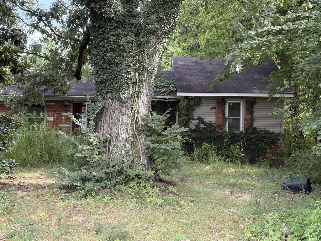 2720 Lovelaceville Florence Station Road Paducah KY 42003