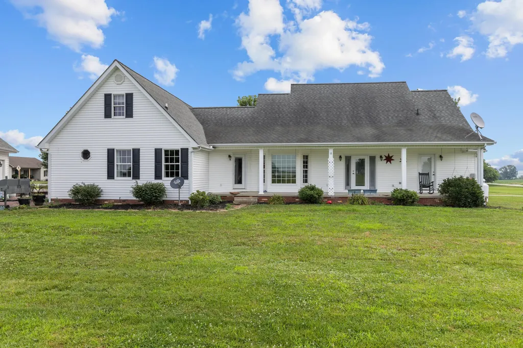 61 Rayburn Lane Tollesboro KY 41189