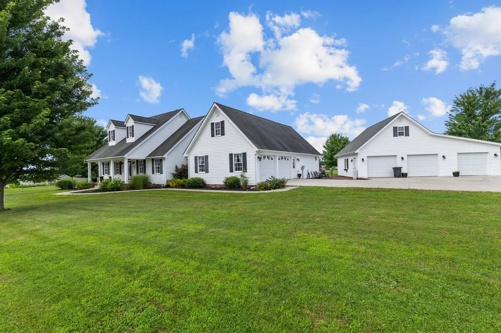 61 Rayburn Lane Tollesboro KY 41189